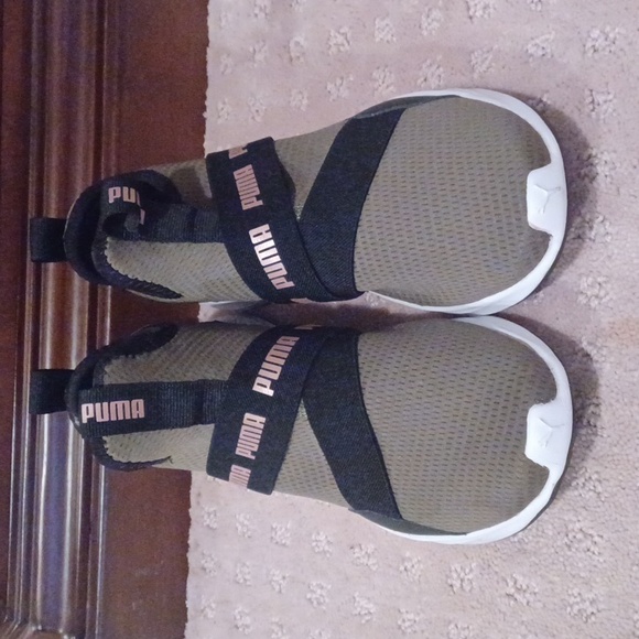 Puma Radiate Slip On Training Sneakers - Picture 1 of 6